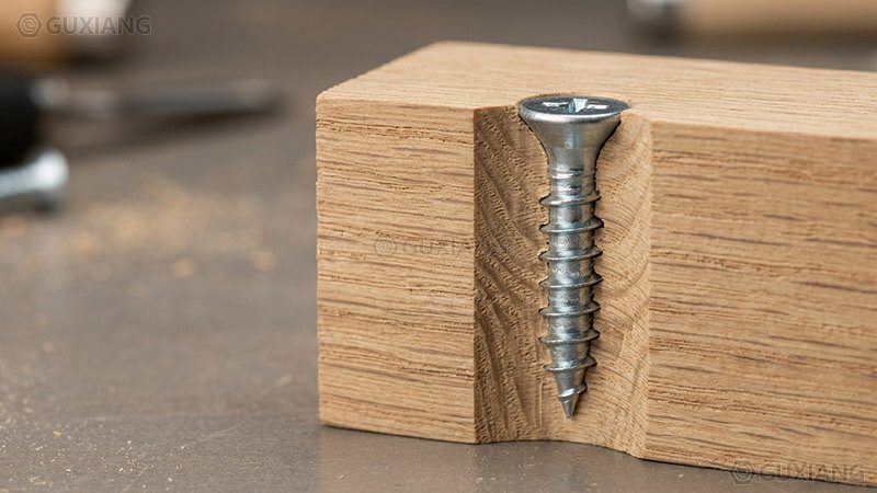 04-machine-screw-wood-threaded-insert